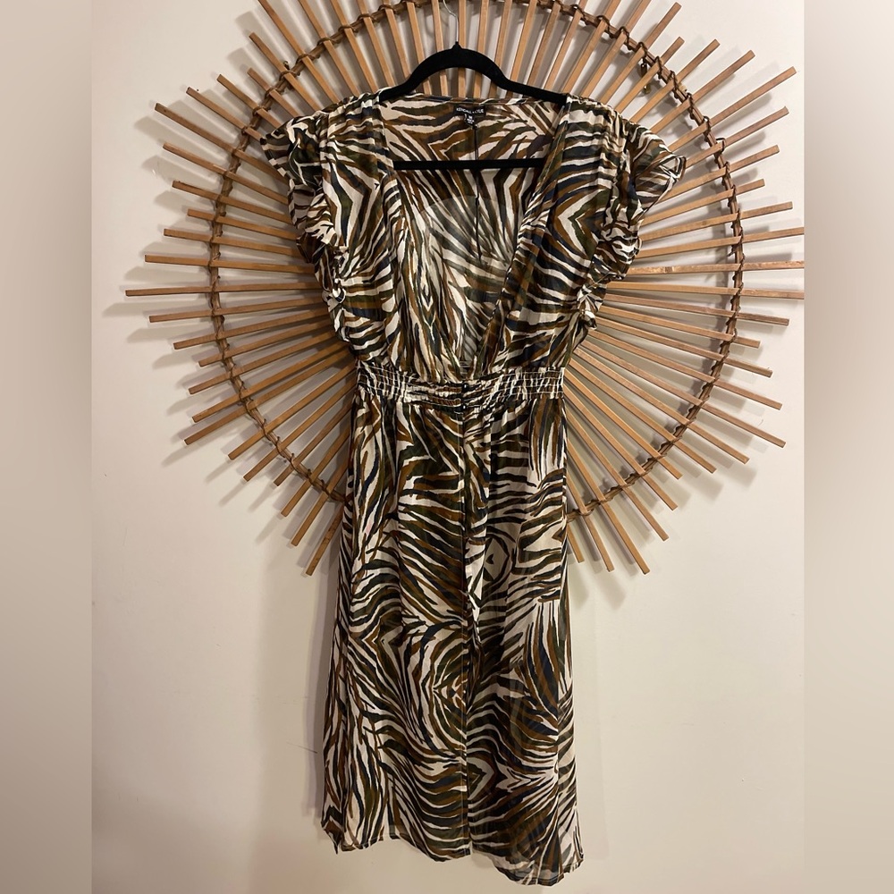 NWT Kendall & Kylie Sheer Duster Kimono Palm Print Ruffle Cover Up Beach Sz M